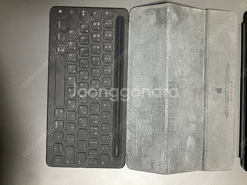 아이패드 9세대 wifi 64g + 스마트 키보드--3